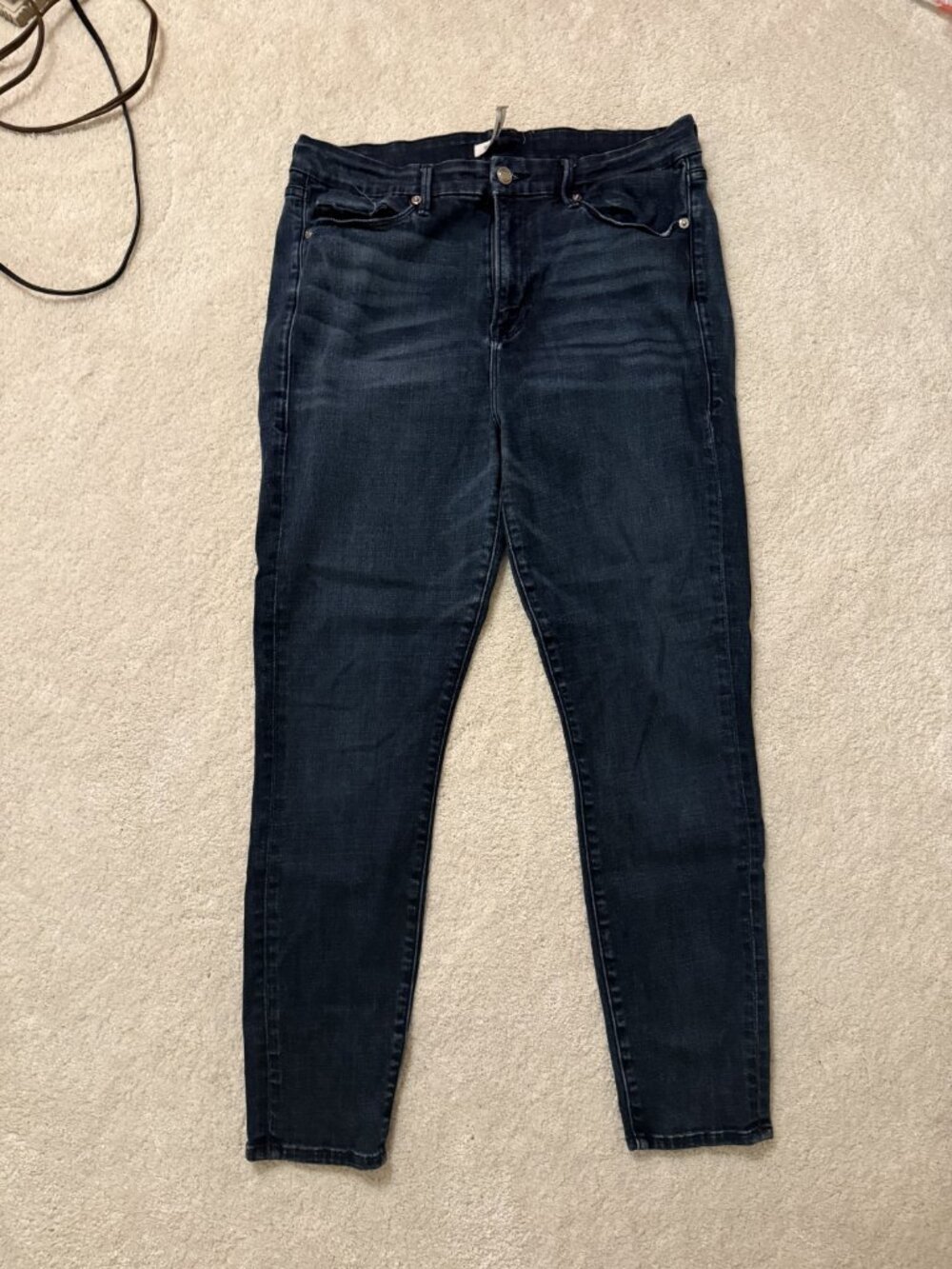 Good American Good Waist Crop Jeans